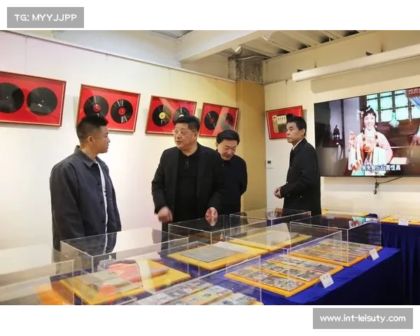 深圳万象天地CF时光博物馆首展揭幕 展示十六年经典角色手稿与冠军队服 深圳万象天地CF时光博物馆首展揭幕 展示十六年经典角色手稿与冠军队服