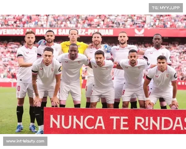 球迷冲突致塞维利亚德比中断 警方加强安保部署 球迷冲突致塞维利亚德比中断 警方加强安保部署