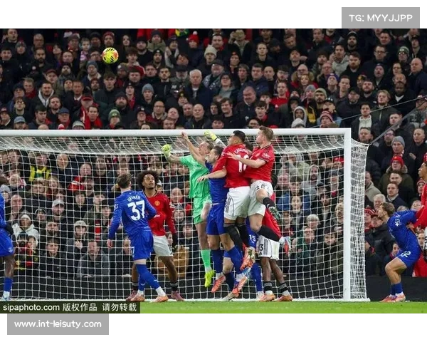 曼联客场2比1逆转水晶宫,结束英超三轮不胜 曼联客场2比1逆转水晶宫,结束英超三轮不胜